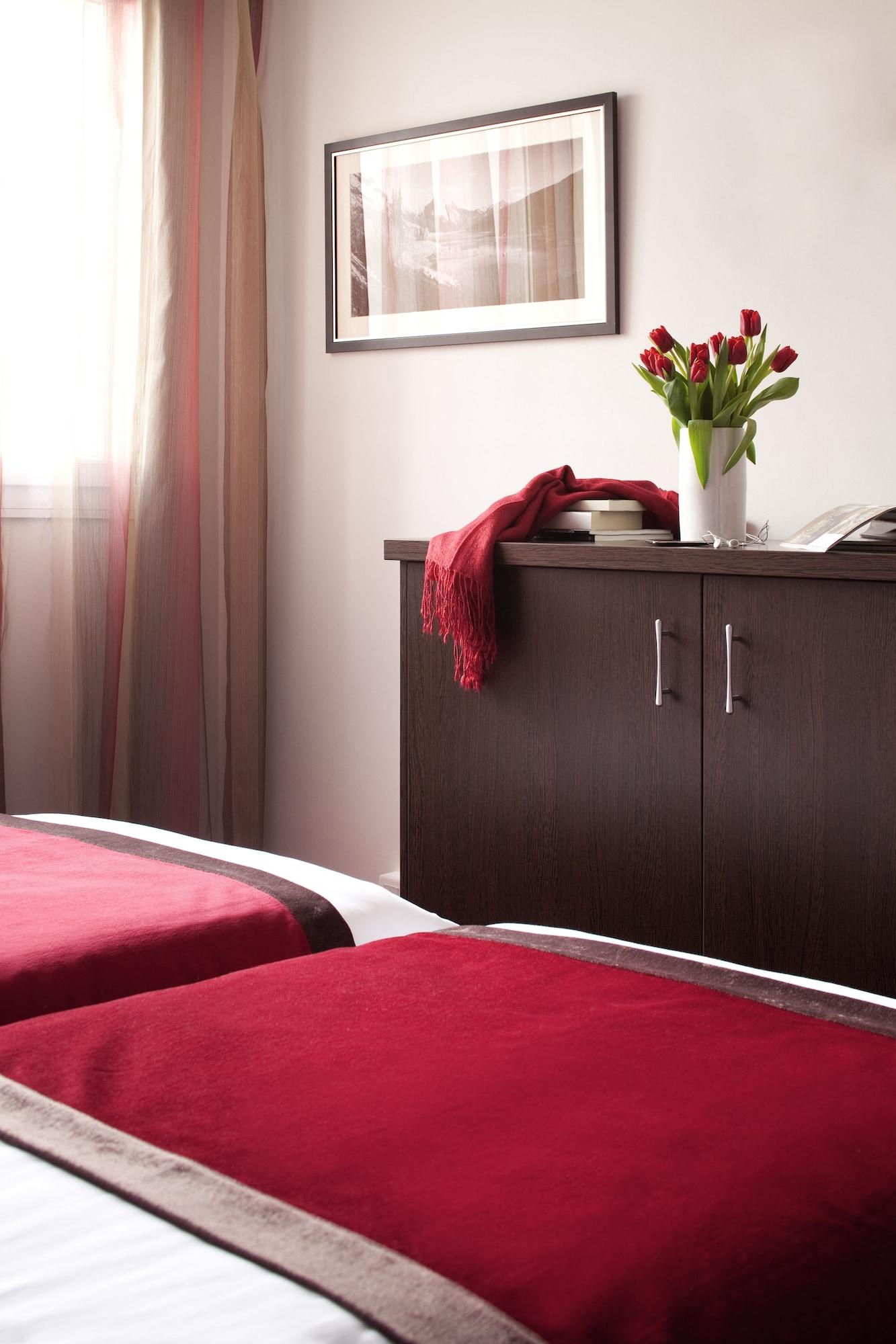 Aparthotel The Originals Kosy - Les Cedres Grenoble